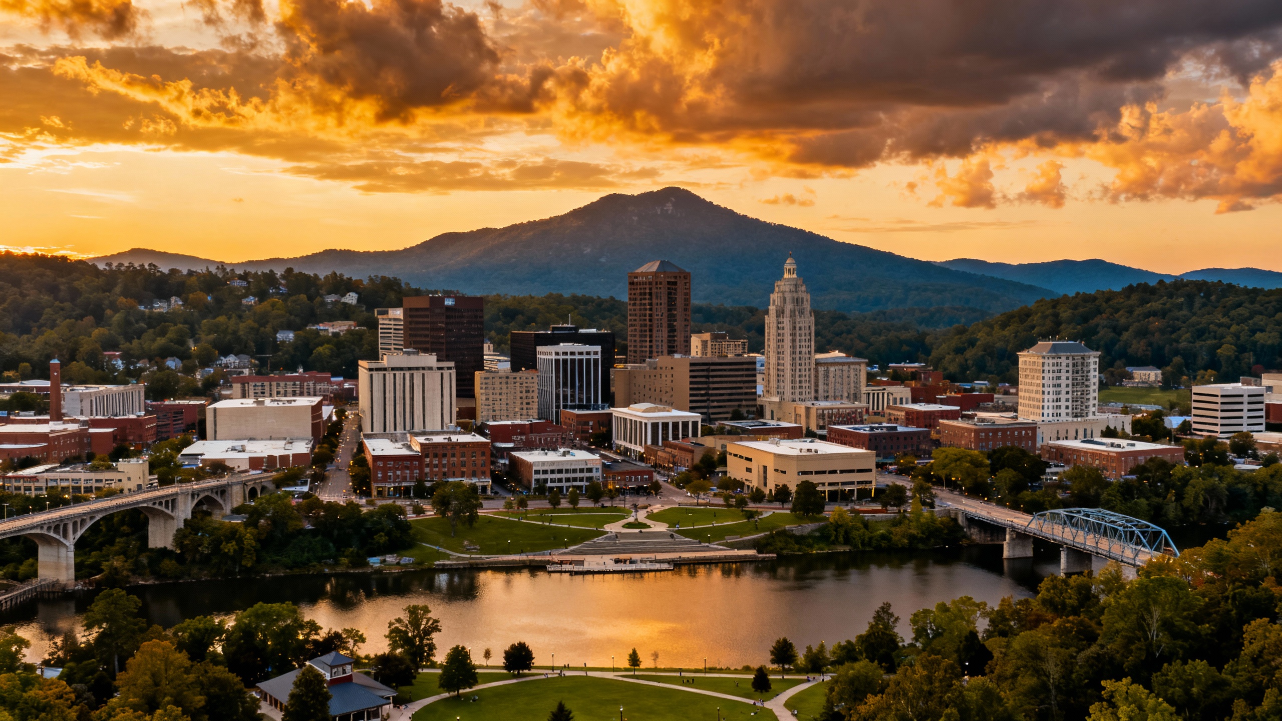 Asheville, North Carolina downtown with Blue Ridge Mountains
