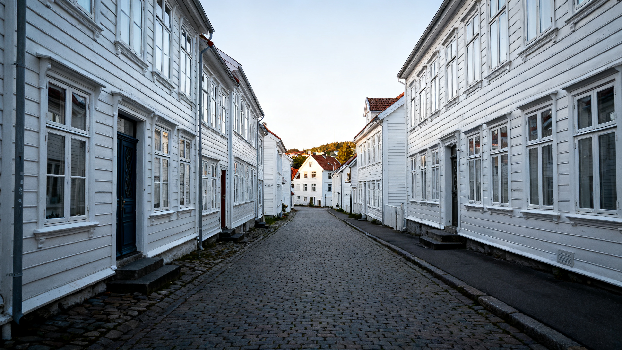 Stavanger Gamle Stavanger white wooden houses narrow street