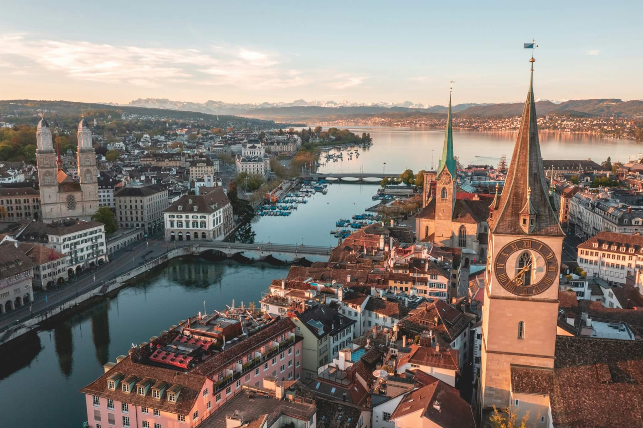 Explore the Energetic Yet Secure City of Zurich, Switzerland