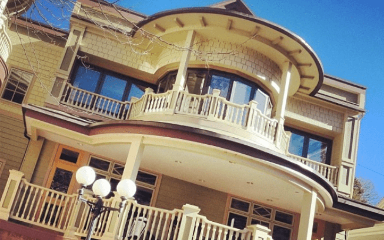 Colorado’s Cliff House at Pikes Peak: Historic Elegance with a Unique Twist