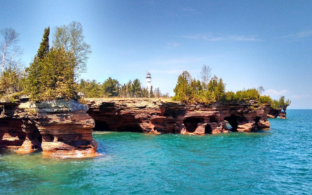 Wisconsin: Explore the Apostle Islands on Lake Superior
