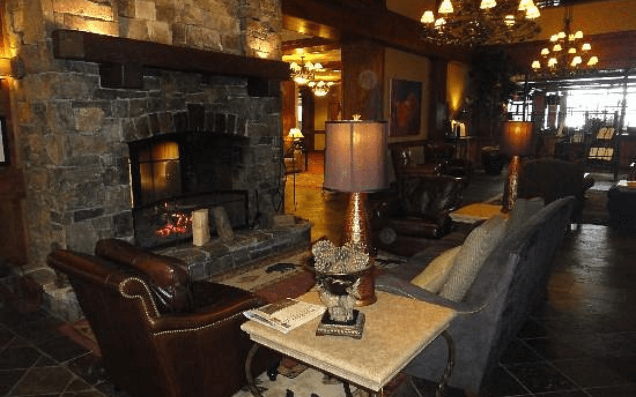 Minnesota’s Lakeside Cabins: Cozy Retreats by the Water