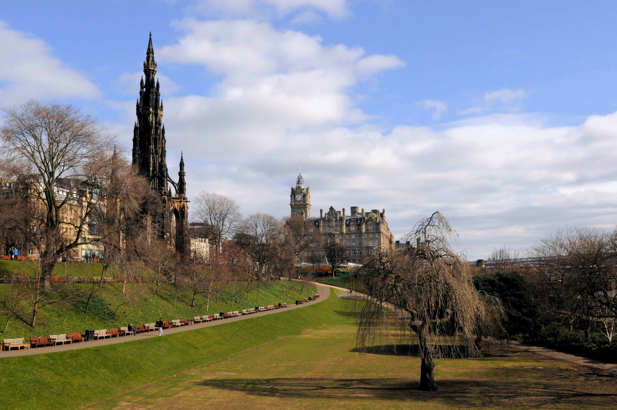 Edinburgh, Scotland’s Enchanting Capital