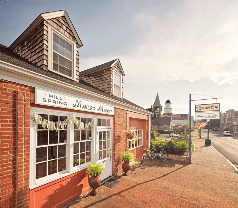 Meet Local Artisans and Explore Traditional Crafts in Jonesborough