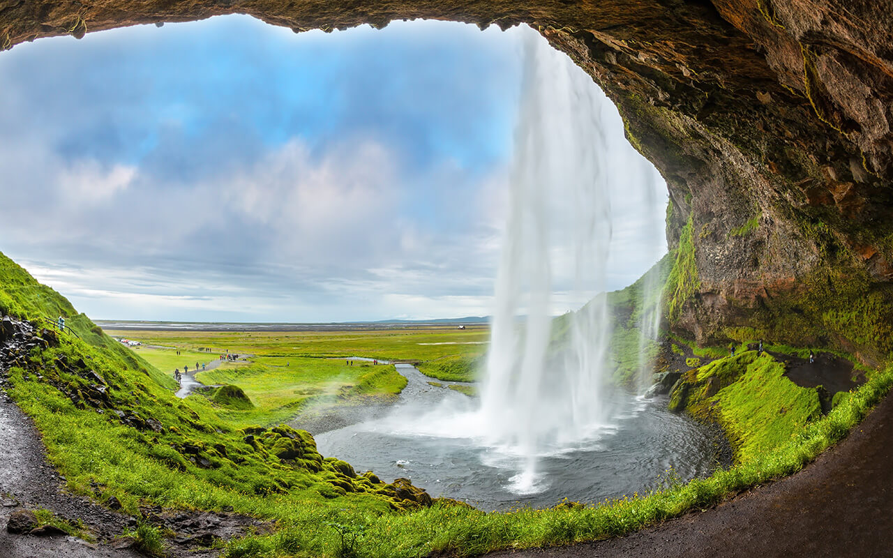 Seljalandsfoss Waterfall - Walk Behind the Falls