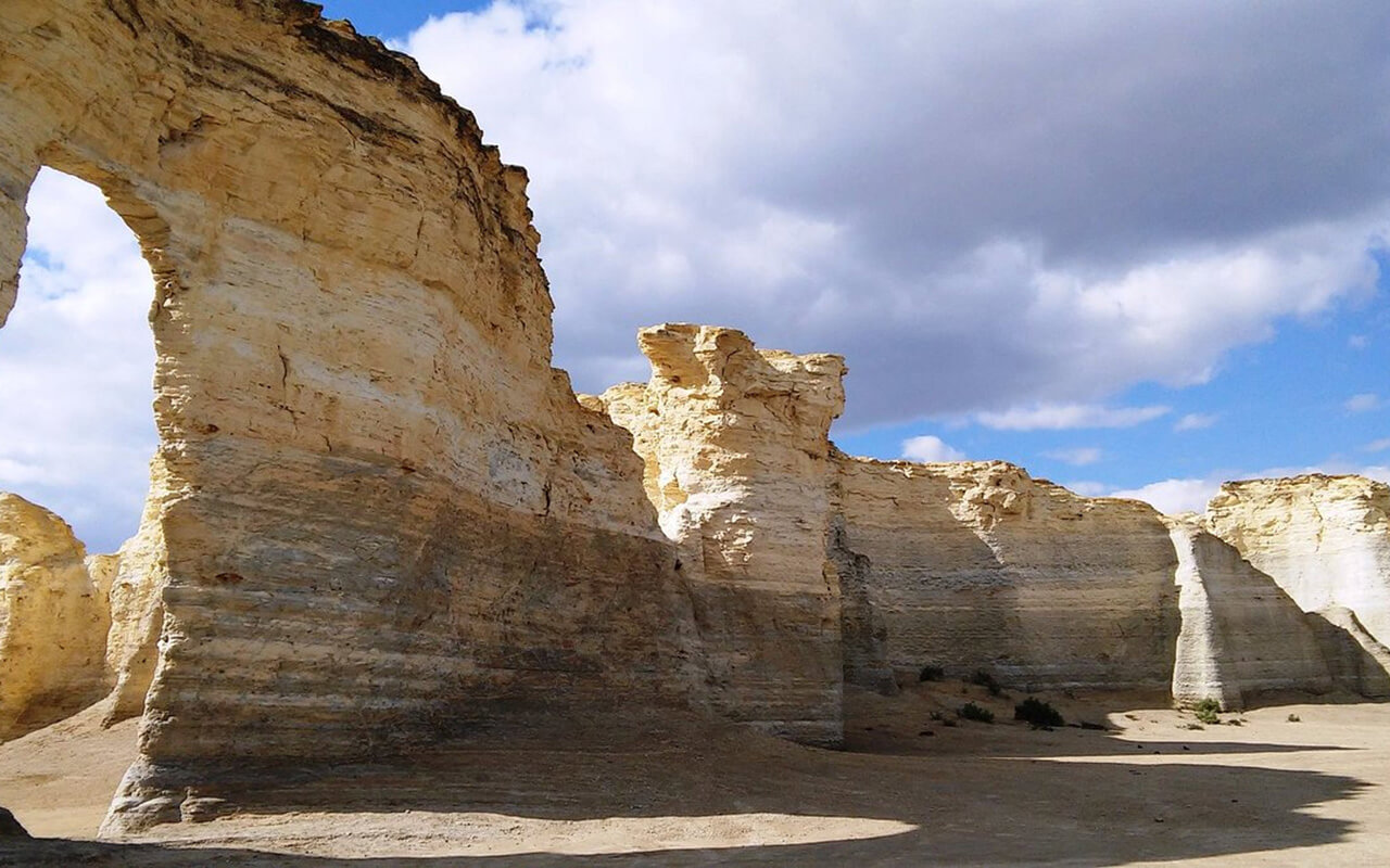 Kansas: Marvel at the Ancient Monument Rocks