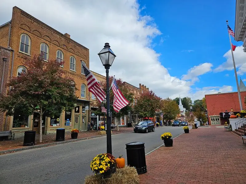 Capture Jonesborough’s Mountain Beauty in the Magic of Golden Hour