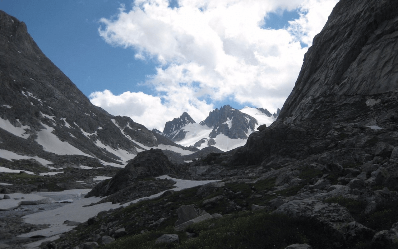 Climb Volcanic Rock and Ice in Hyalite Canyon