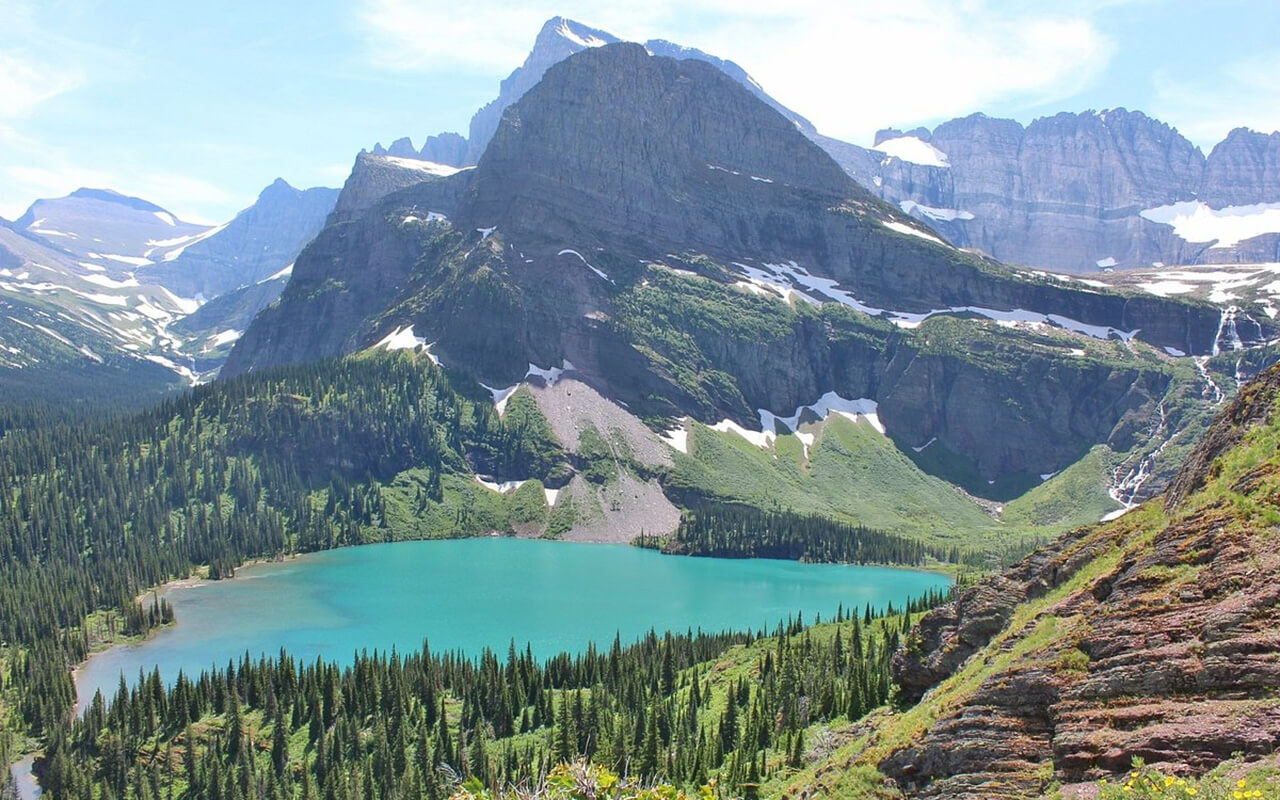 Montana: Discover the Stunning Many Glacier Area in Glacier National Park