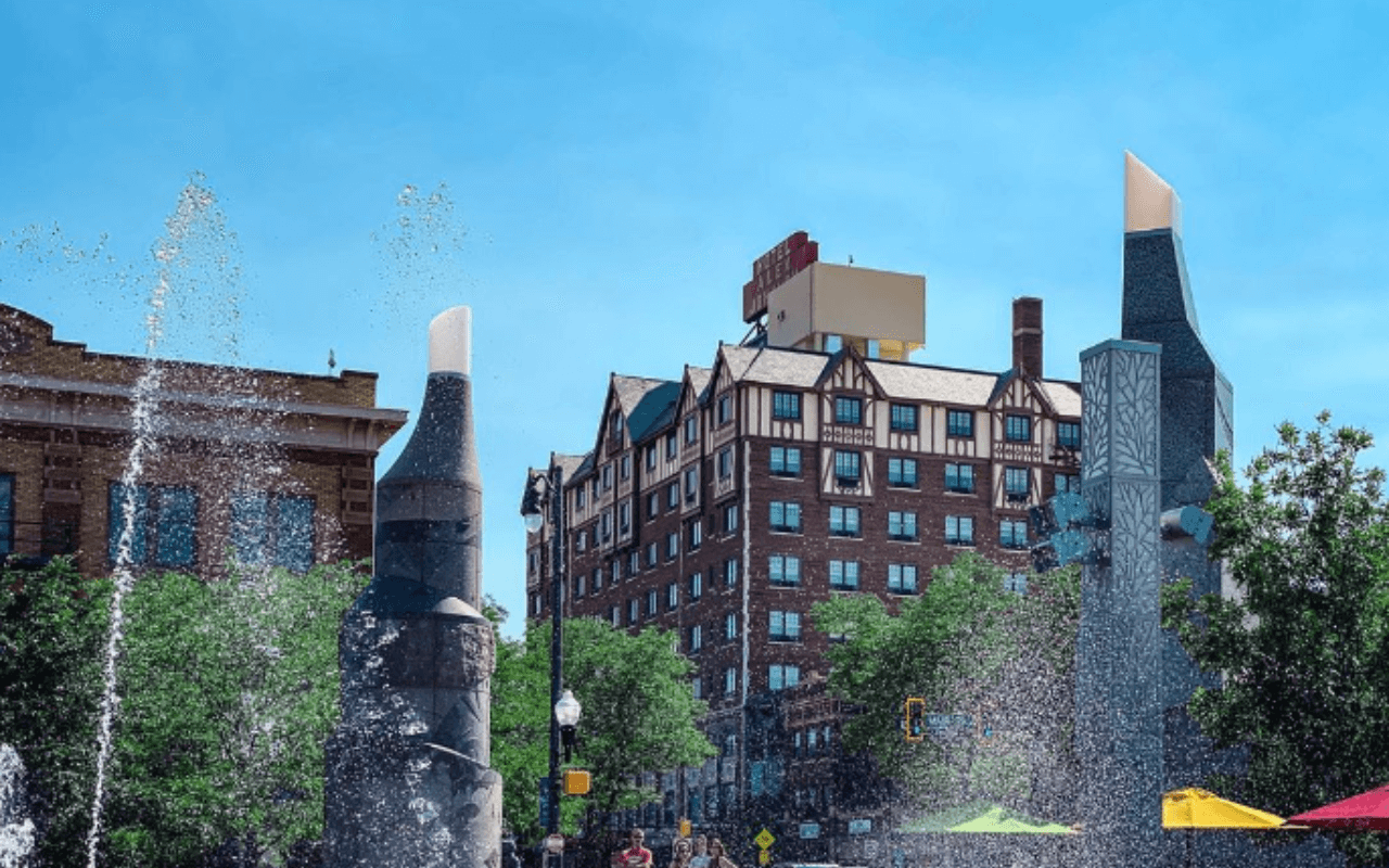 South Dakota’s Hotel Alex Johnson: A Historic Gateway to the Black Hills