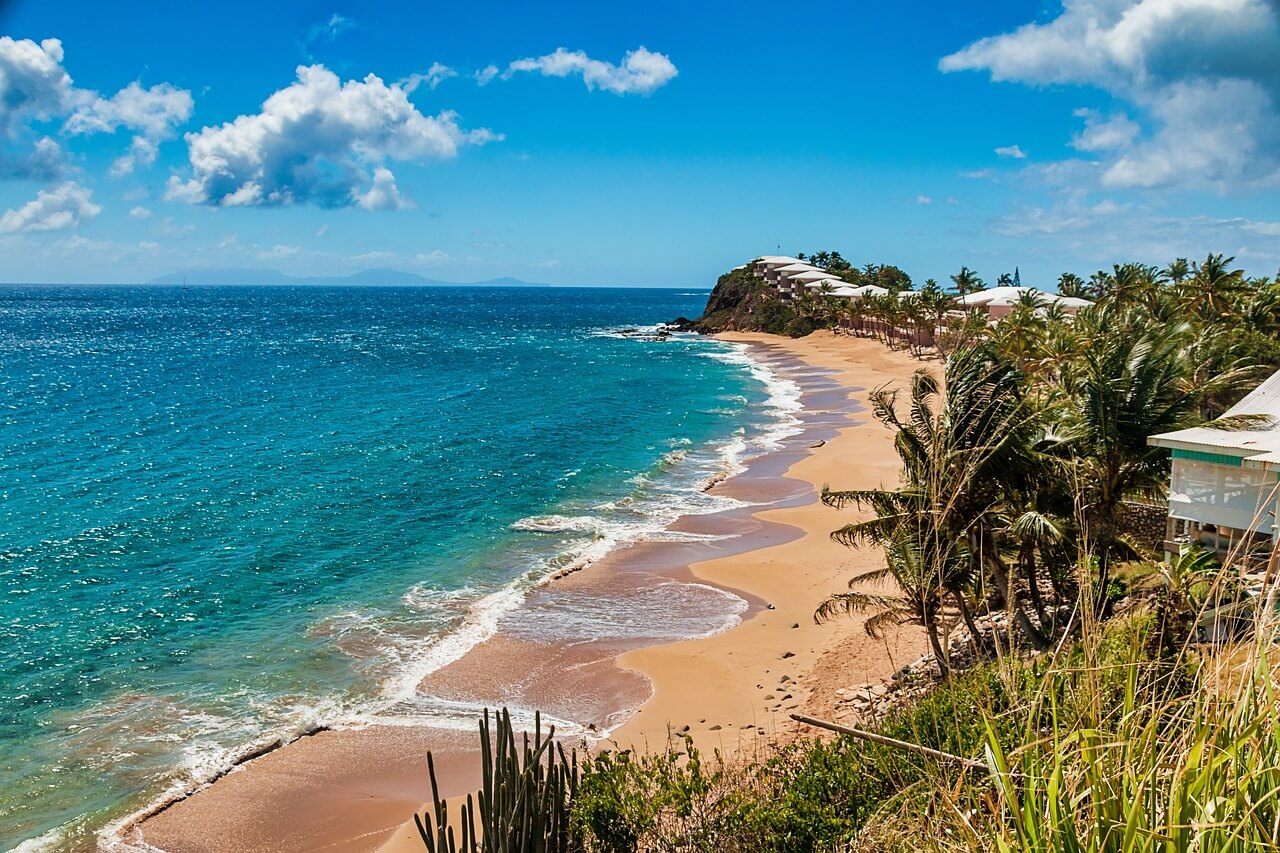 Antigua: A Summer Blend of Elegance and Calm