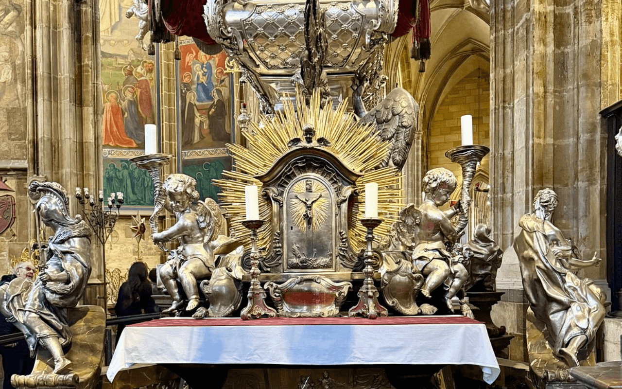 St. Vitus Cathedral: Prague’s Gothic Marvel