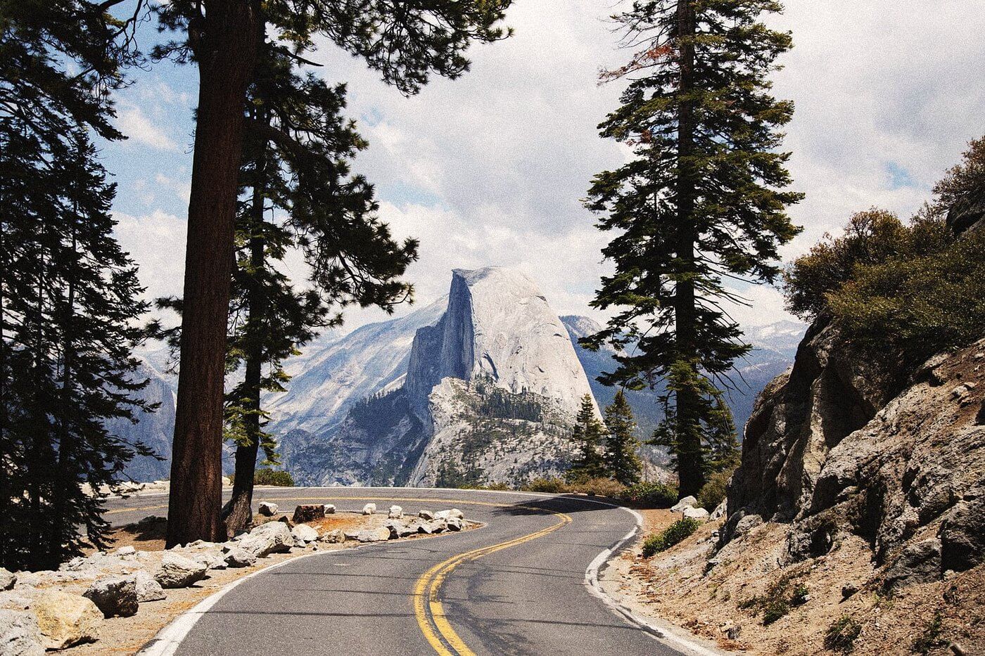 Yosemite’s Mist Trail: A Waterfall Wonder