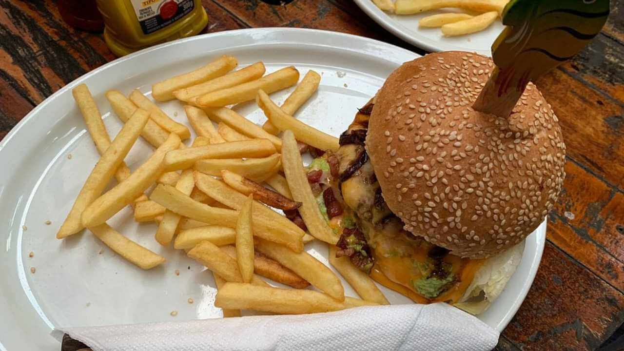 Hawaiian Tradition on a Bun: Kalua Pork Sandwich at Haili’s Hawaiian Foods