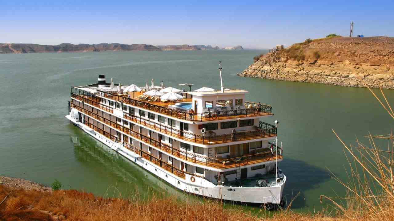 Sailing the Nile: Luxor to Aswan Cruise