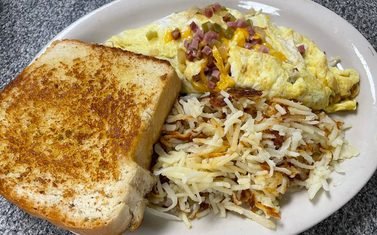 Texas’ Blue Bonnet Cafe in Marble Falls