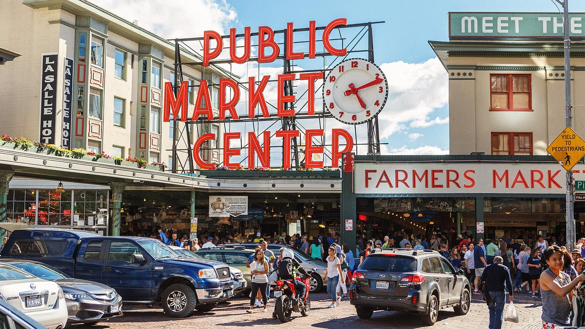 Dive Into Seattle’s Iconic Pike Place Market Experience