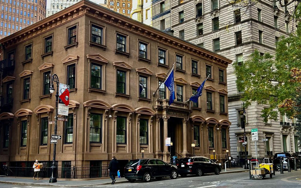 Harry’s: A Wall Street Culinary Mainstay in New York City