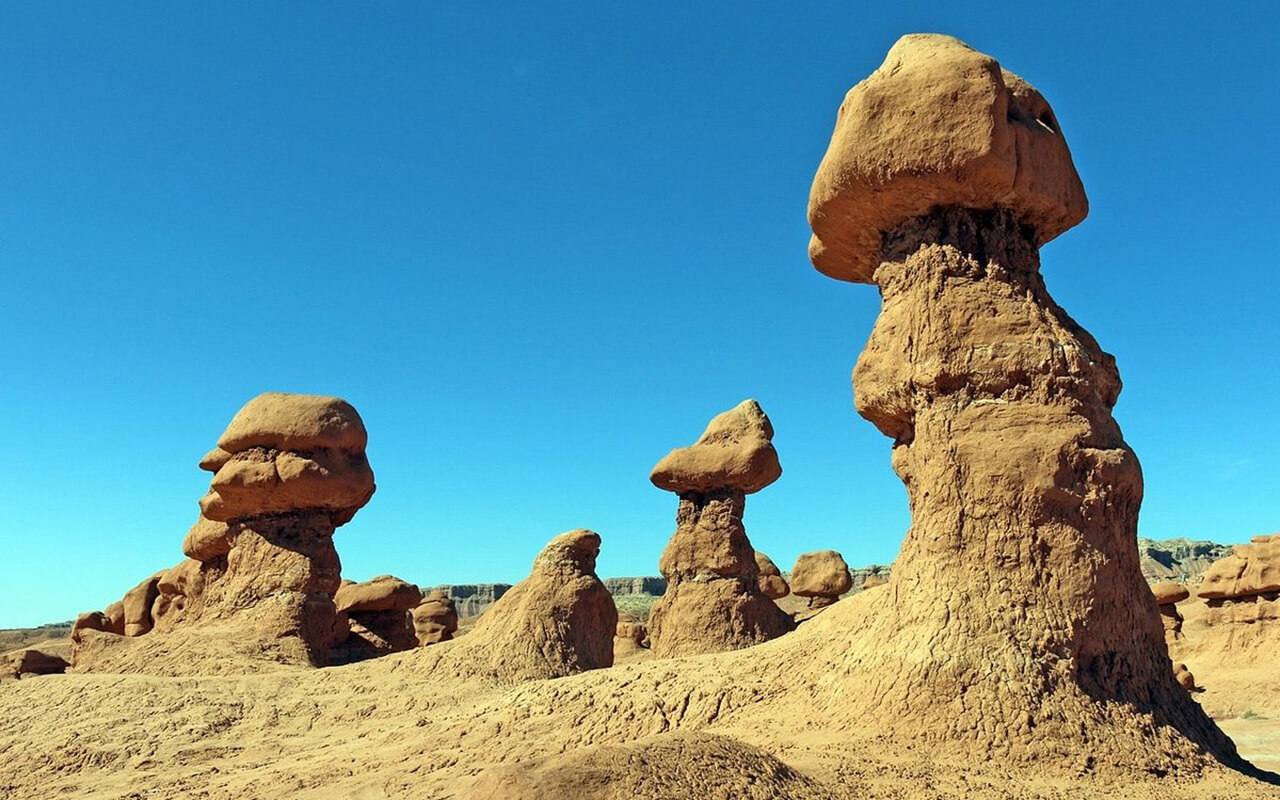 Utah: Wander Among the Hoodoo Formations of Goblin Valley State Park