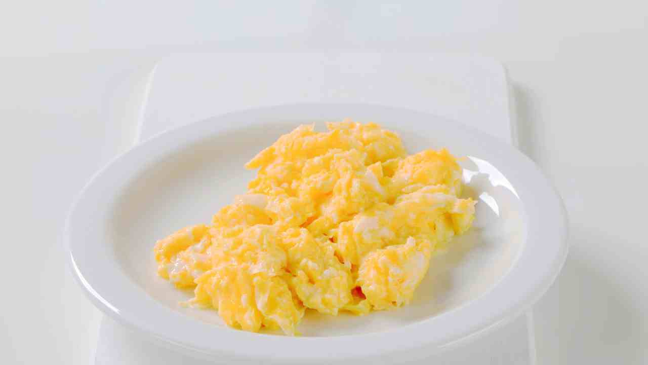 Avoid Powdered or Sitting Scrambled Eggs