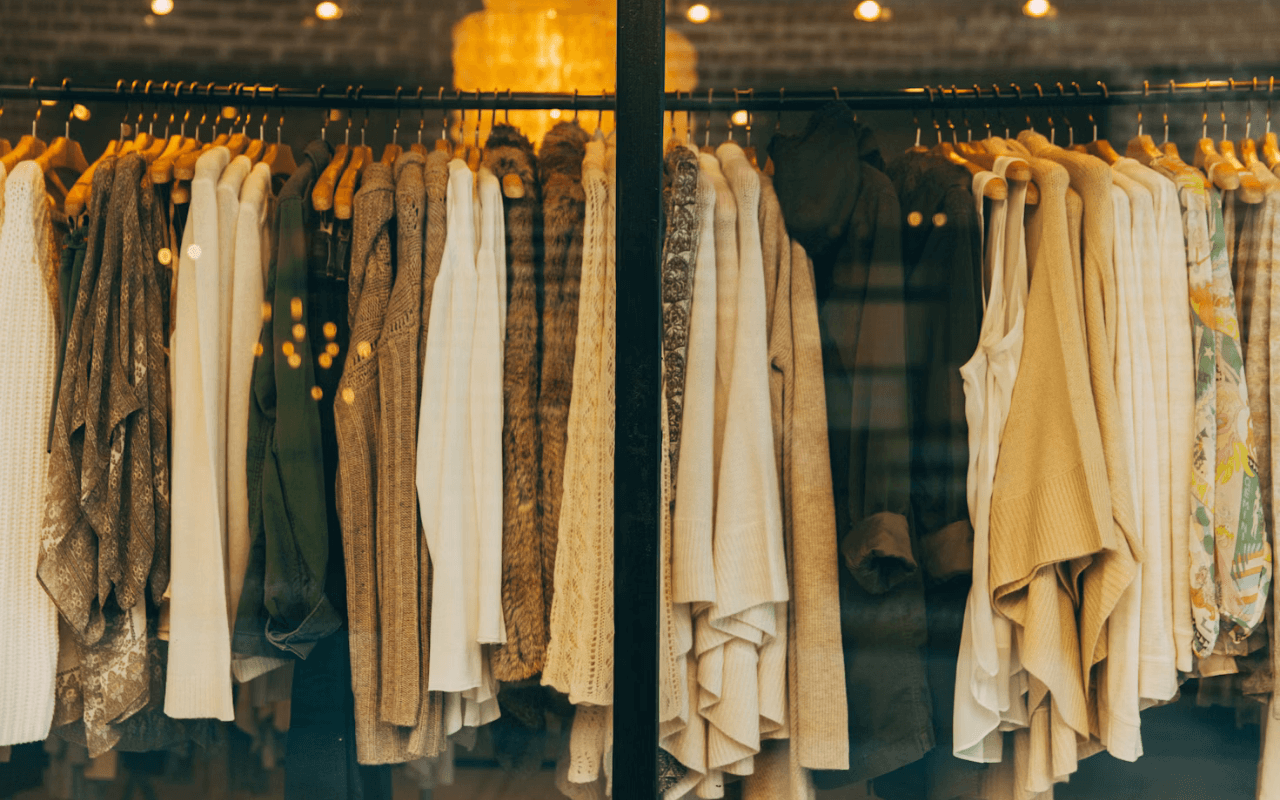 Build a Cohesive Color Scheme for Your Wardrobe