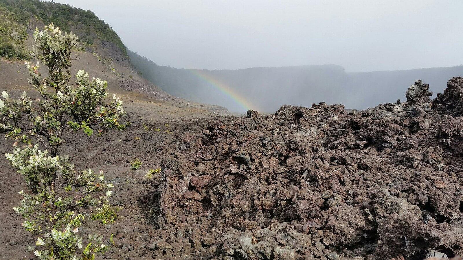 Hiking to Mauna Loa Summit in Hawaii Volcanoes National Park