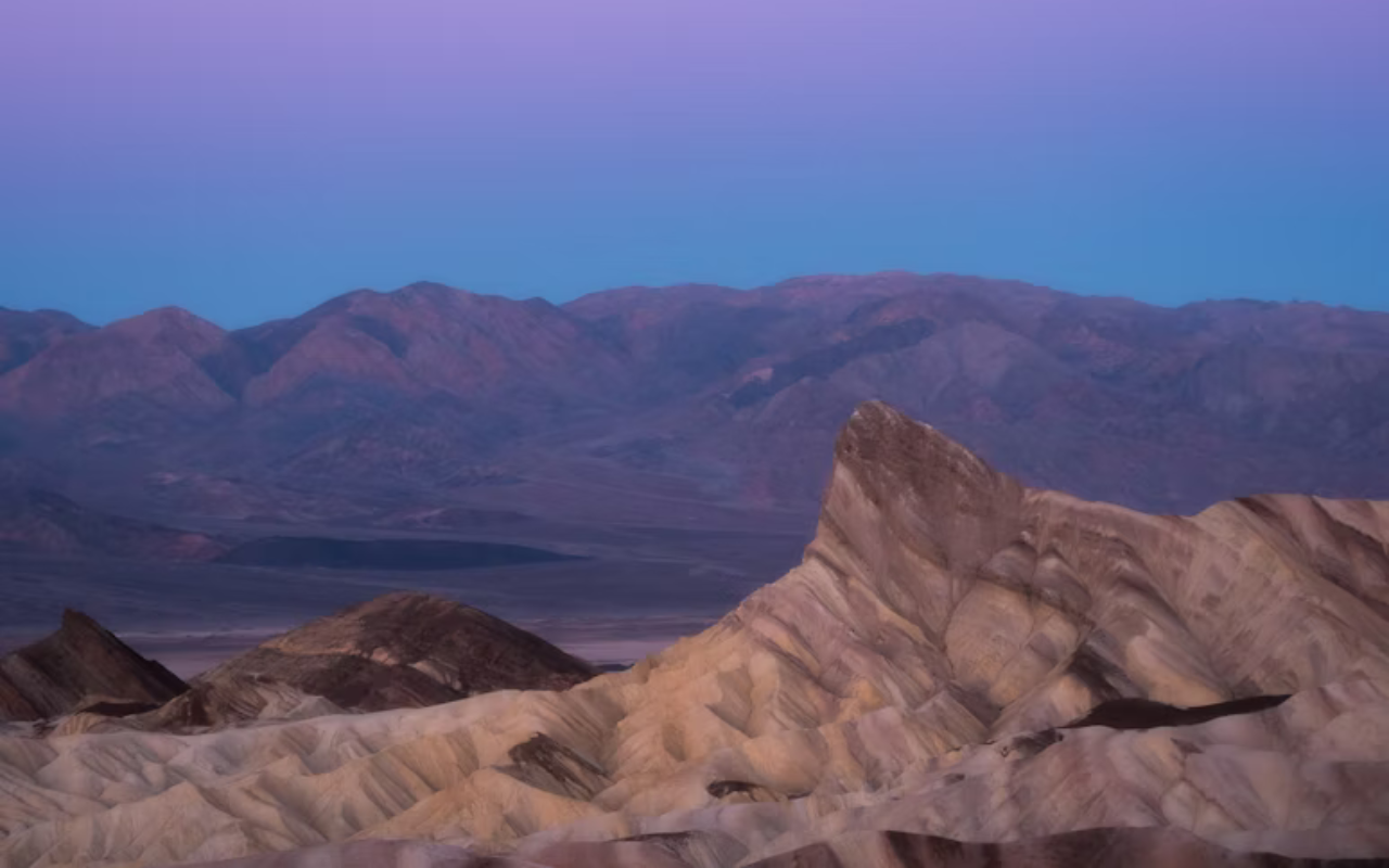 Death Valley: Extreme Heat and Venomous Creatures