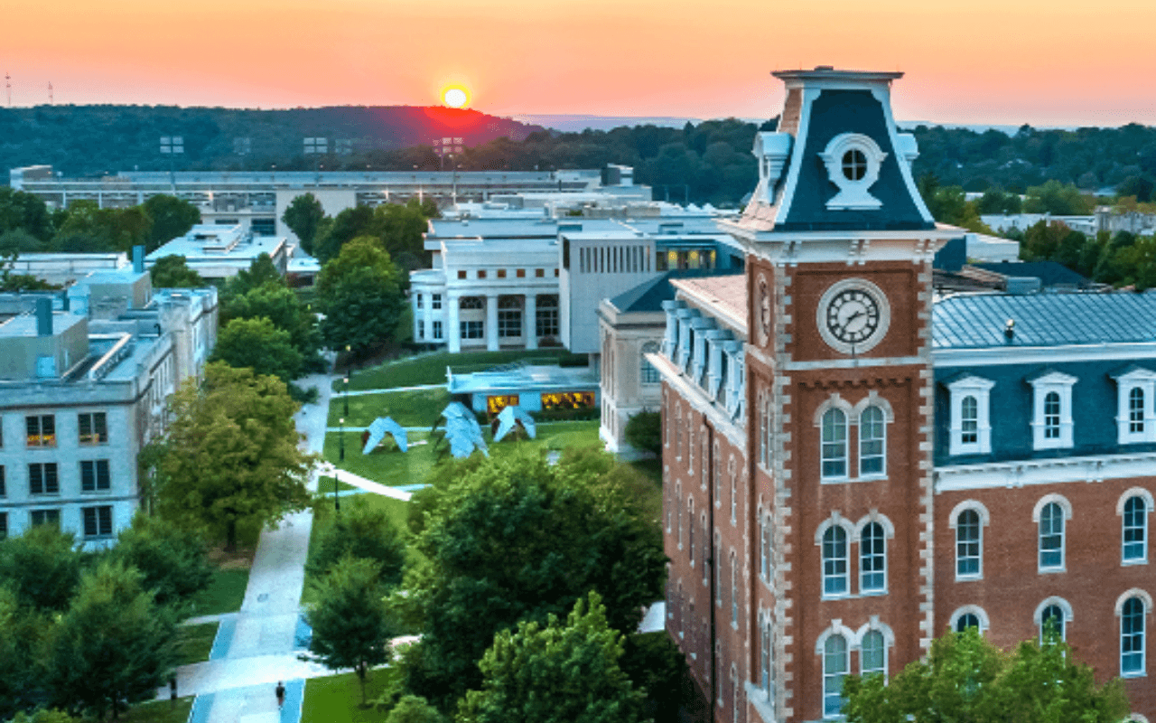 Arkansas’ Inn at Carnall Hall: A Historic Campus Retreat