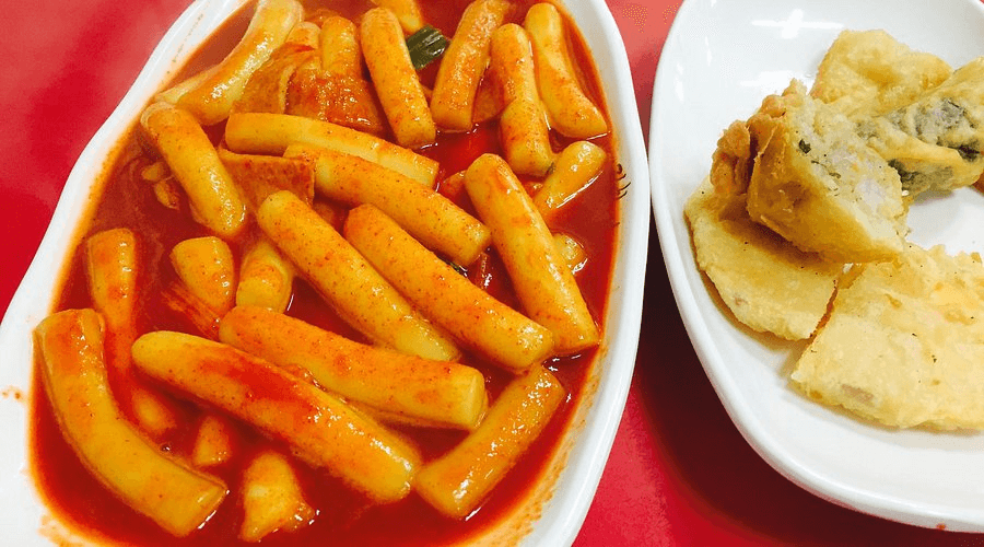 Seoul’s Bold and Comforting Korean Street Food