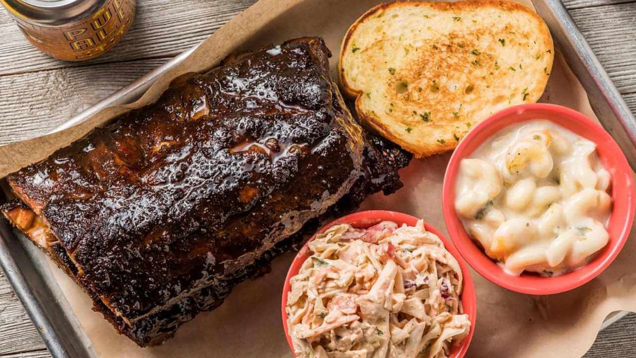 Mississippi’s Southern Smoke: BBQ Pork Belly at The Pig & Pint