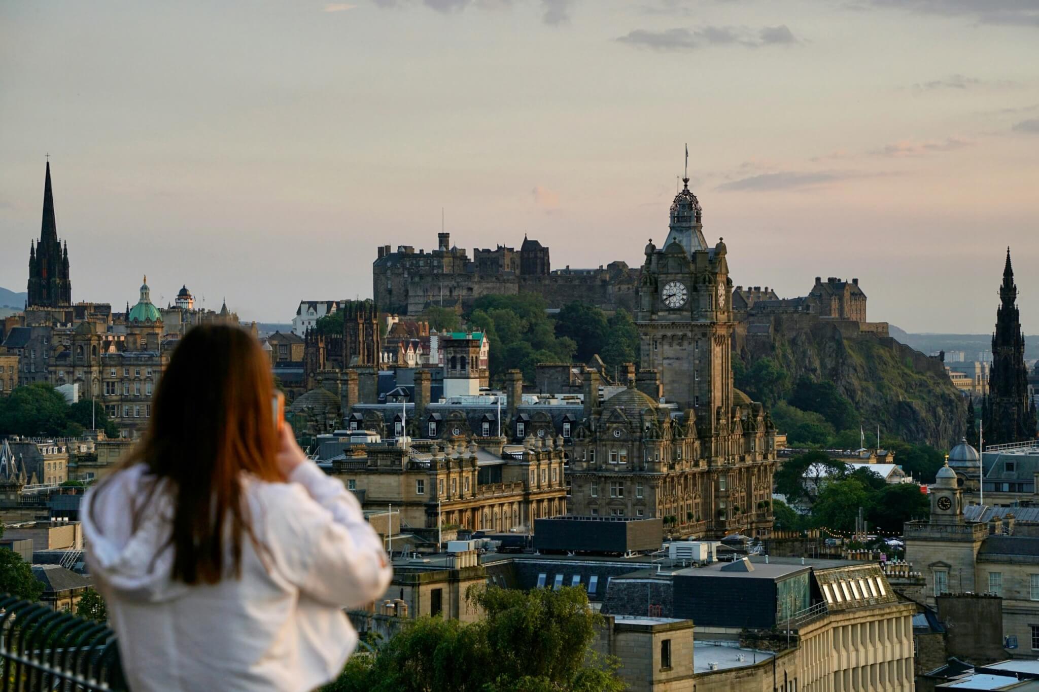 Experience the Historic Allure of Edinburgh, Scotland