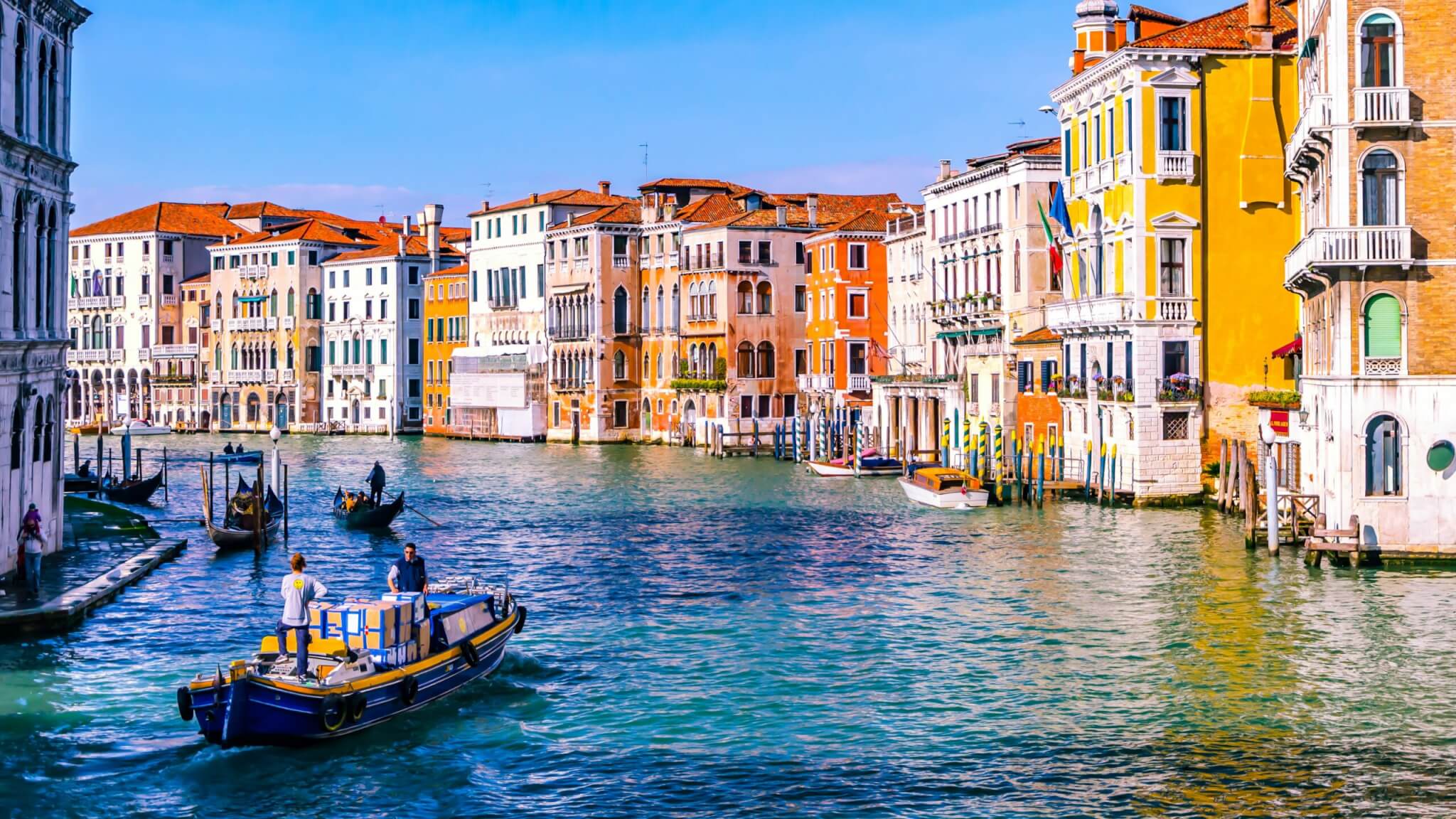 Wander Through the Romantic Streets of Venice, Italy