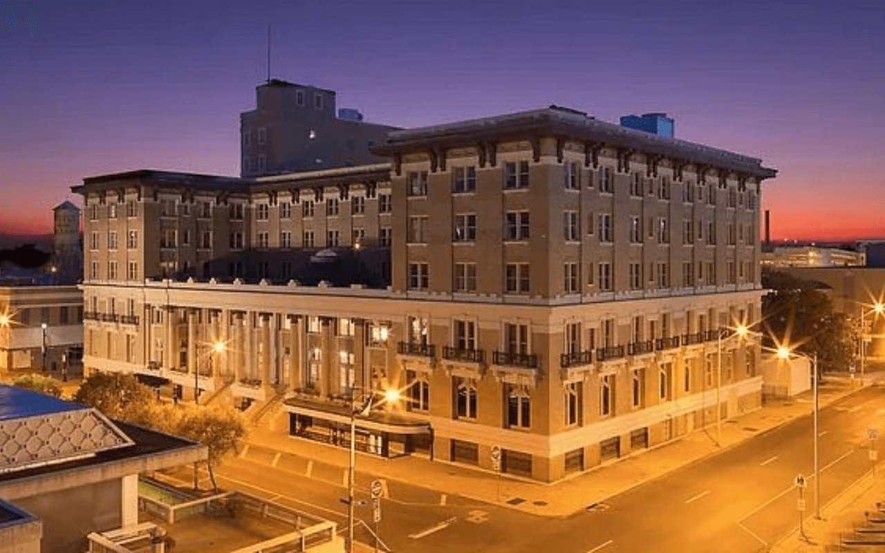 Alexandria’s Hotel Bentley: Louisiana’s Historic Hospitality Landmark