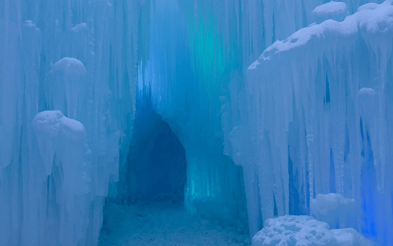 New Hampshire’s Ice Castles: A Winter Wonderland