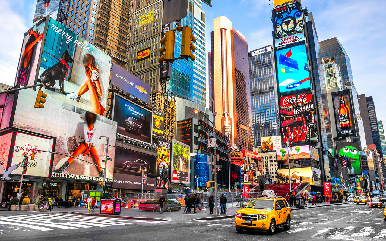 Times Square’s Crowded Chaos