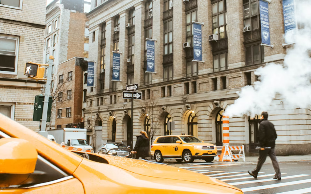 Beware of Taxi Drivers Who Claim the Meter’s Broken