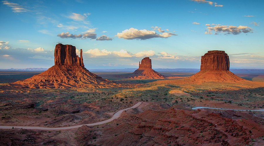 Take a Scenic Drive Through Utah’s Monument Valley on Highway 163