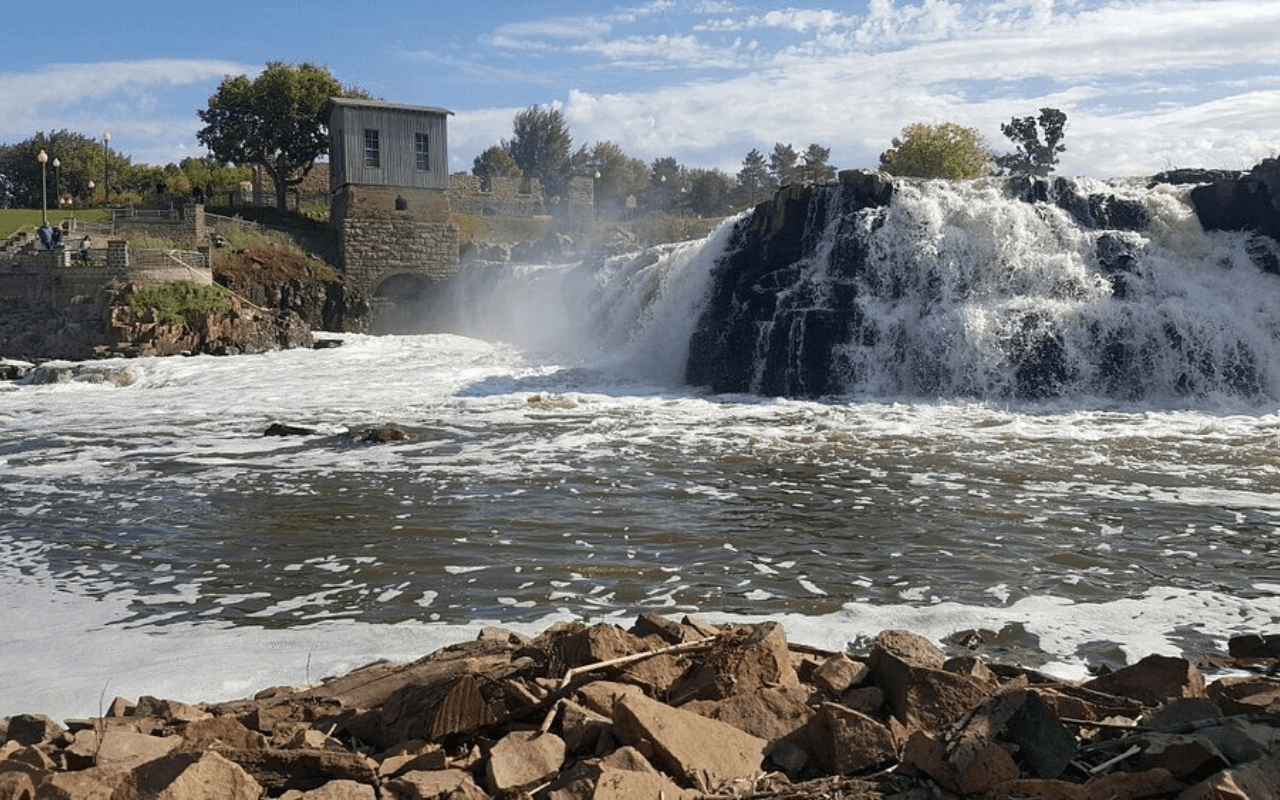 South Dakota’s Falls Park: Nature’s Fairytale Setting