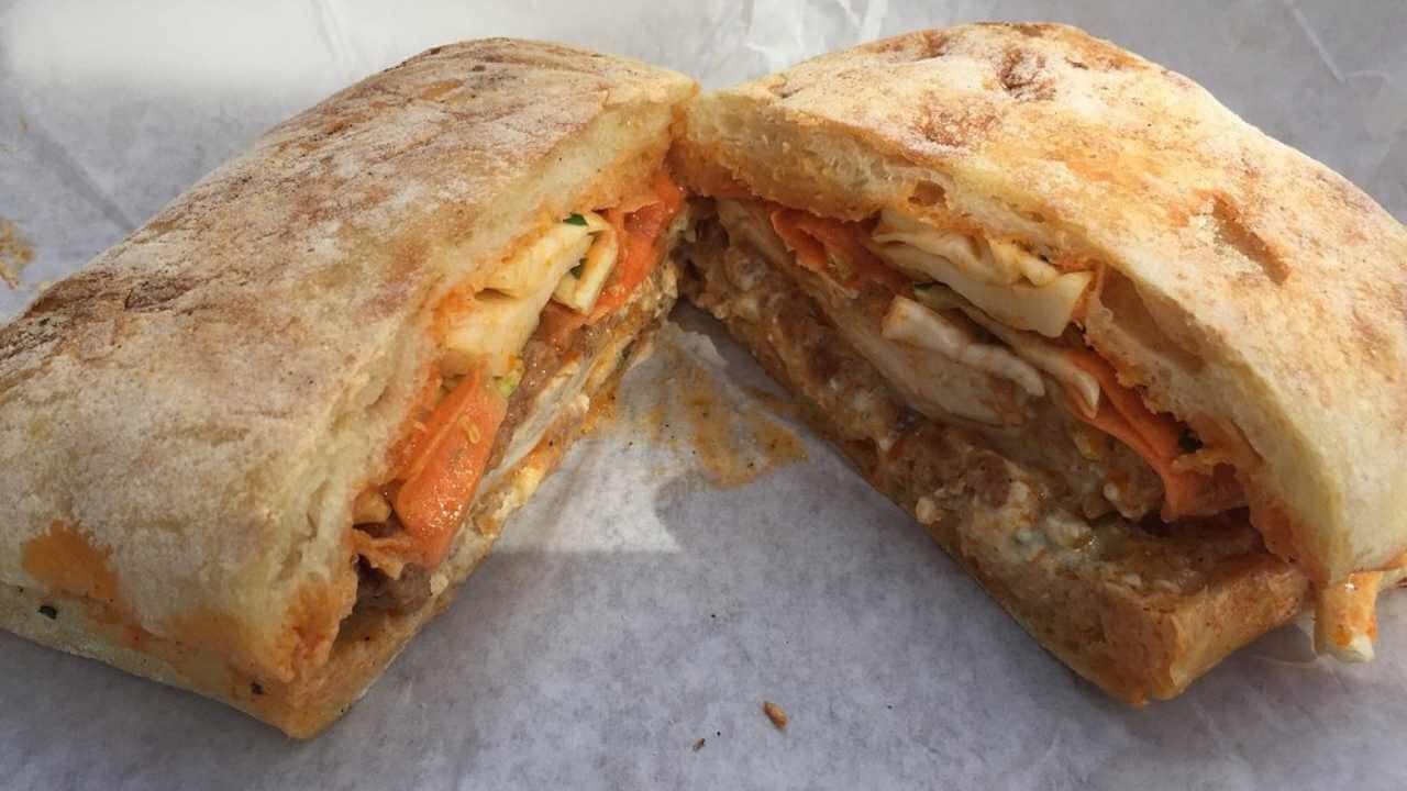 Arizona’s Crispy Favorite: Fried Chicken Sandwich at Worth Takeaway